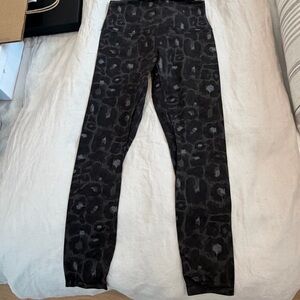 Lululemon Black Leopard Print Leggings 25”